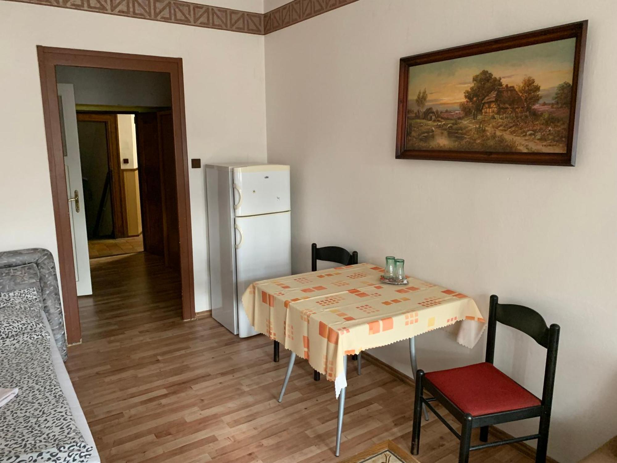 Restaurace A Penzion Podloubi Opočno Exterior foto